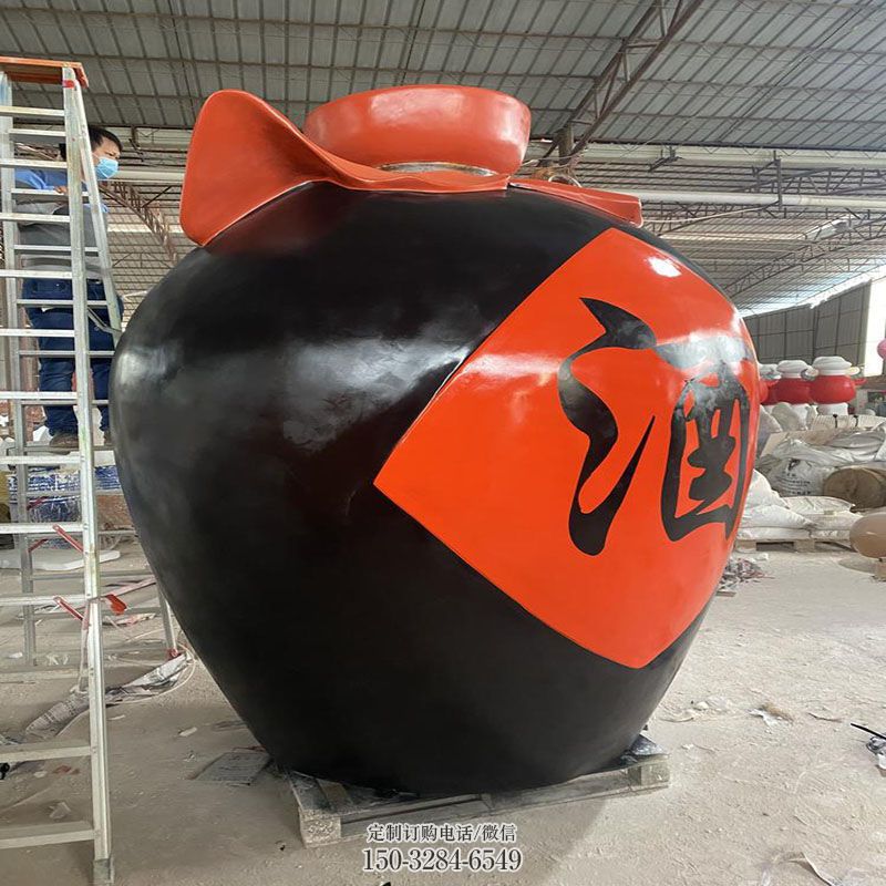 钢铸酒瓶雕塑 园林景观小品雕塑生产 地产精神堡垒玻璃钢酒瓶批发