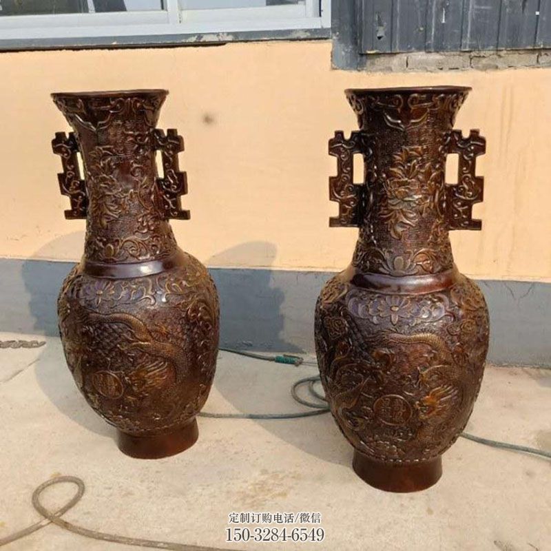 钢铸铜花瓶雕塑 园林景观小品雕塑生产 地产精神堡垒花瓶铜雕塑批发