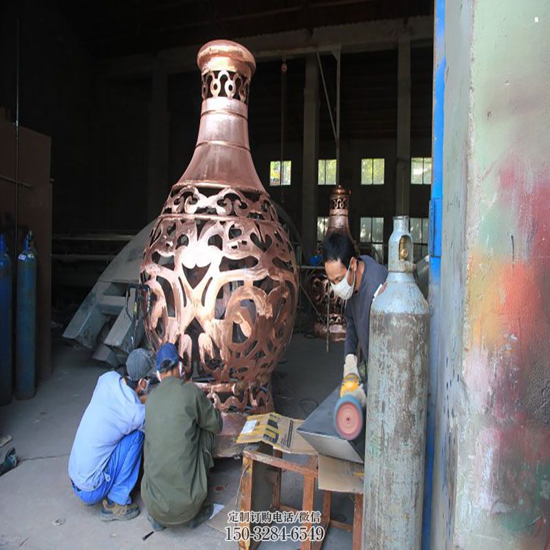 空间铜花瓶雕塑 户外雕塑摆放精选 花瓶铜雕塑工艺服务商